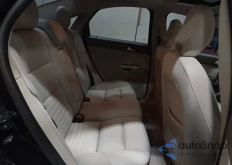 2009 Volvo S40 2.4I z USA, uszkodzony, nr VIN YV1MS390292442306